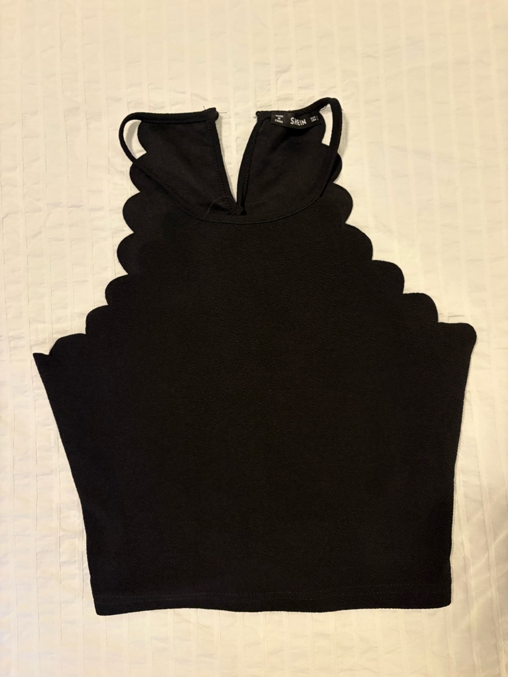 SHEIN Black Scalloped High-Neck Crop Camisole